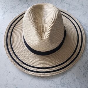 NWT Bebe Straw Hat